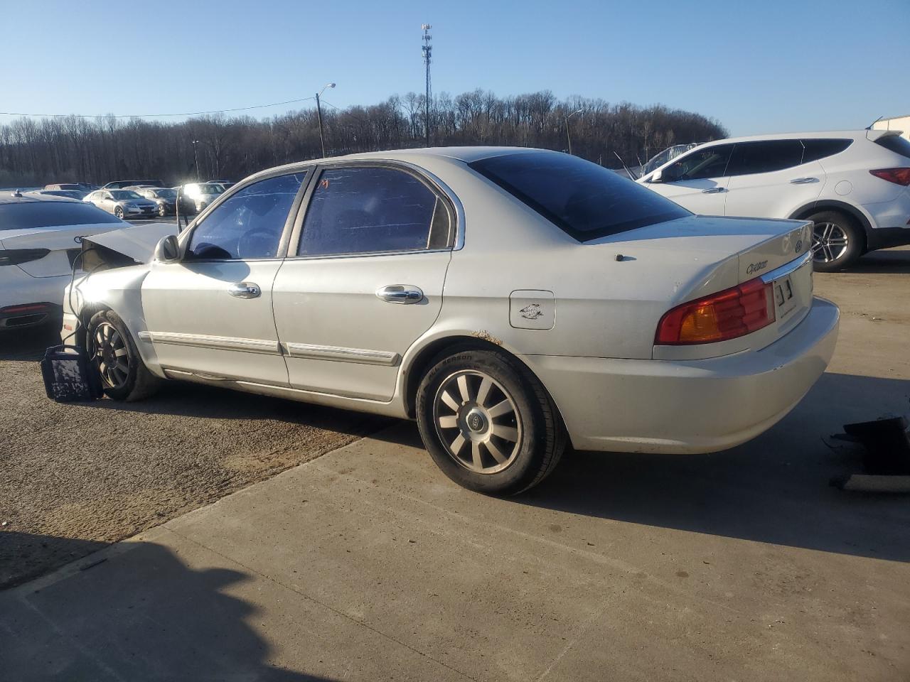2002 Kia Optima - Image 2