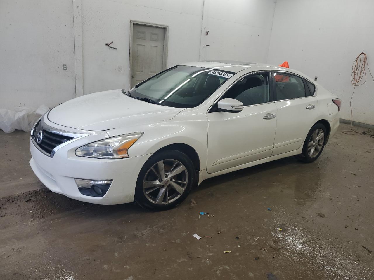 2014 Nissan Altima - Image 1