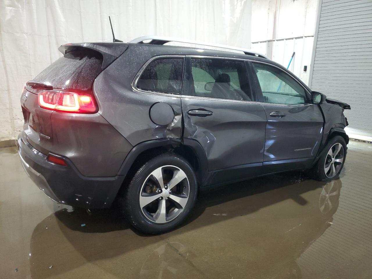 2019 Jeep Grand Cherokee - Image 3