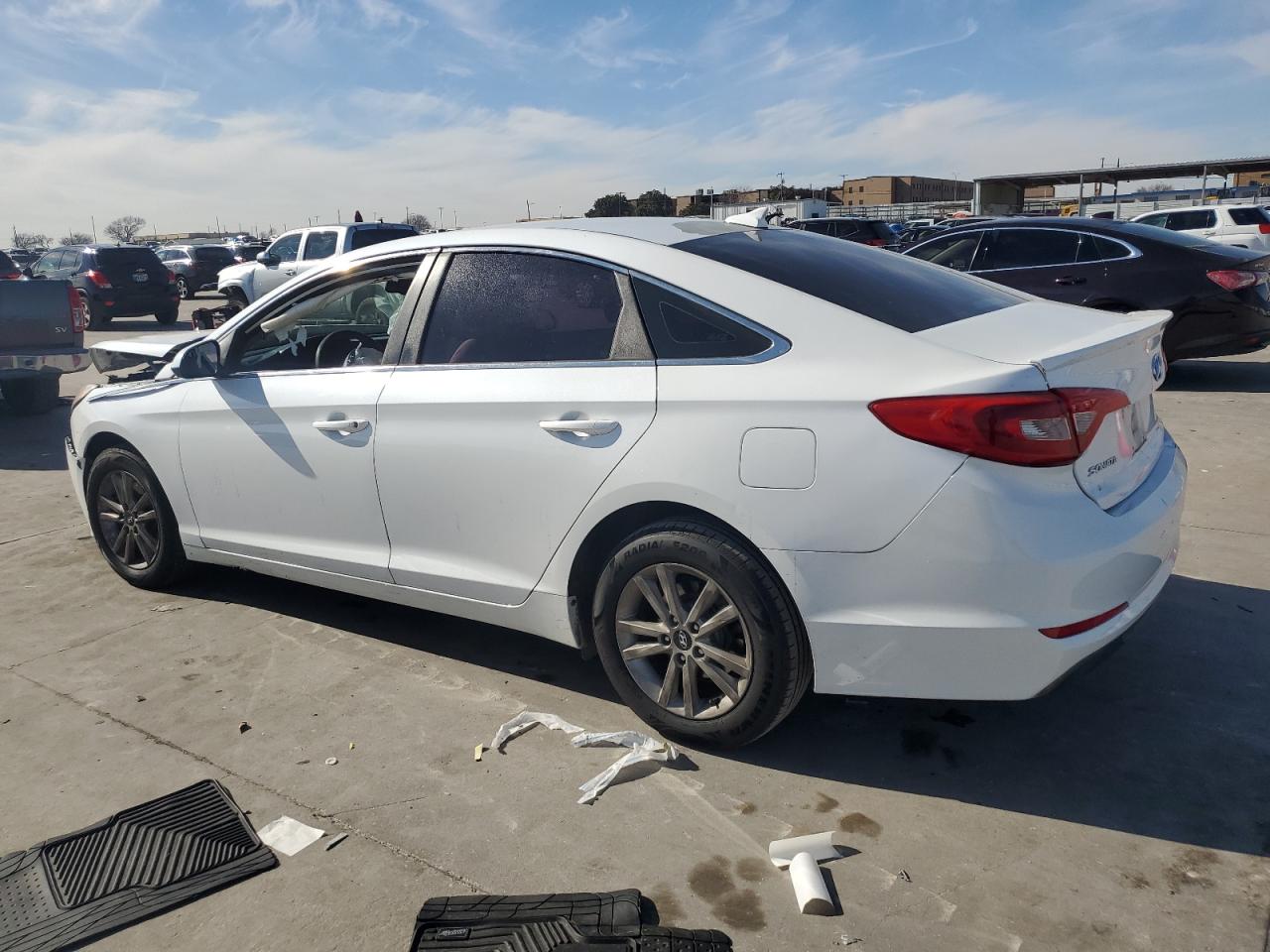2016 Hyundai Sonata - Image 2