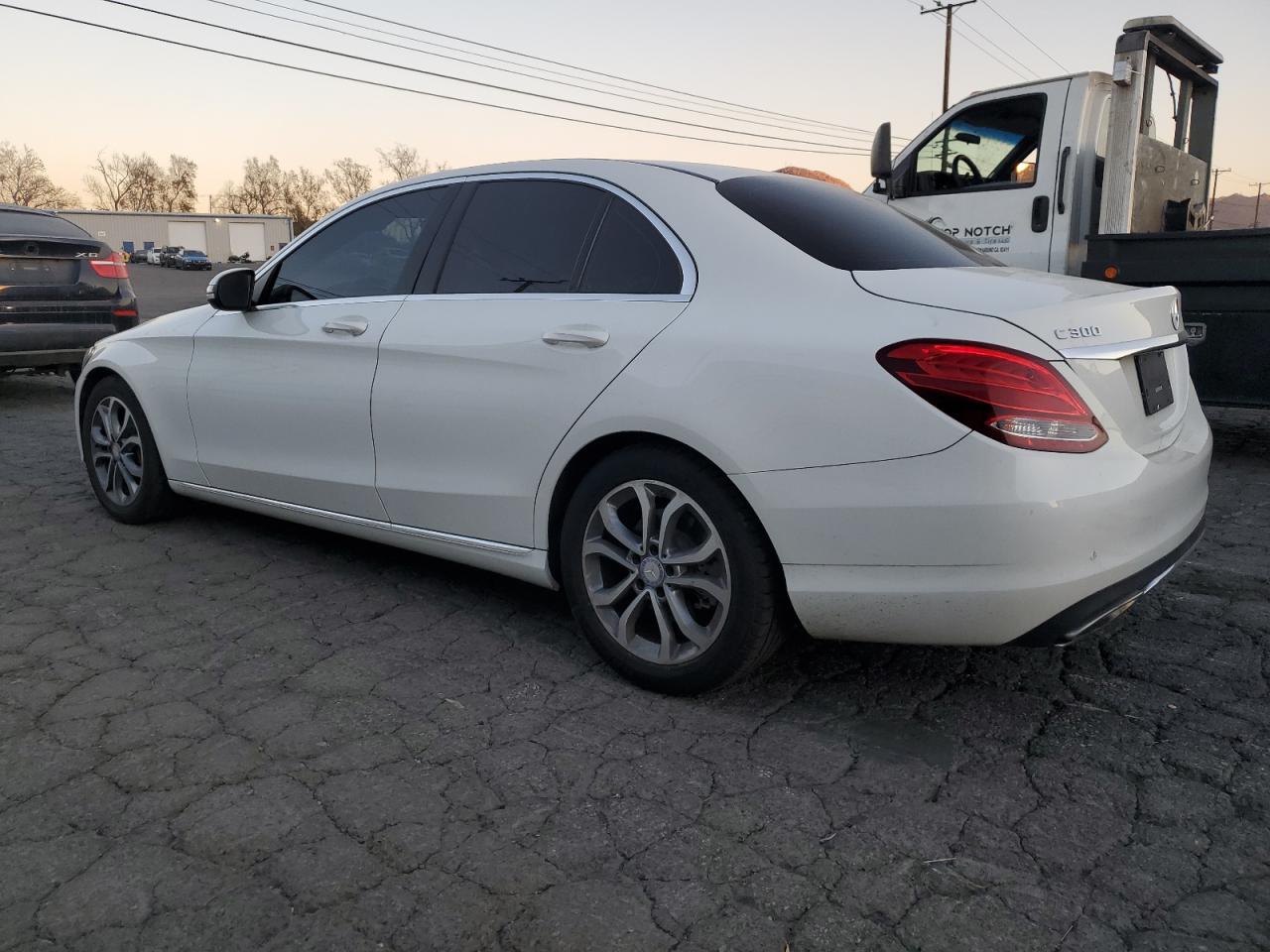 VIN 55SWF4JB1HU188409 2017 MERCEDES-BENZ C-CLASS no.2