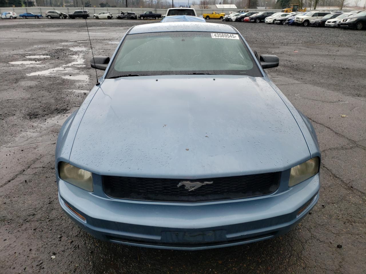 2005 Ford Mustang - Image 5
