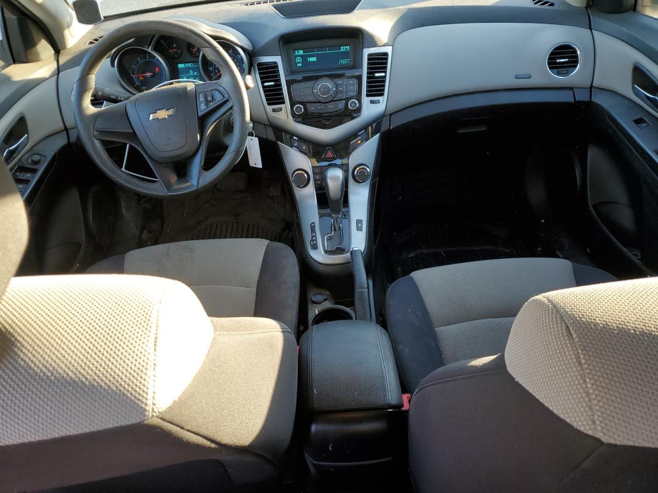 2013 Chevrolet Cruze - Image 8