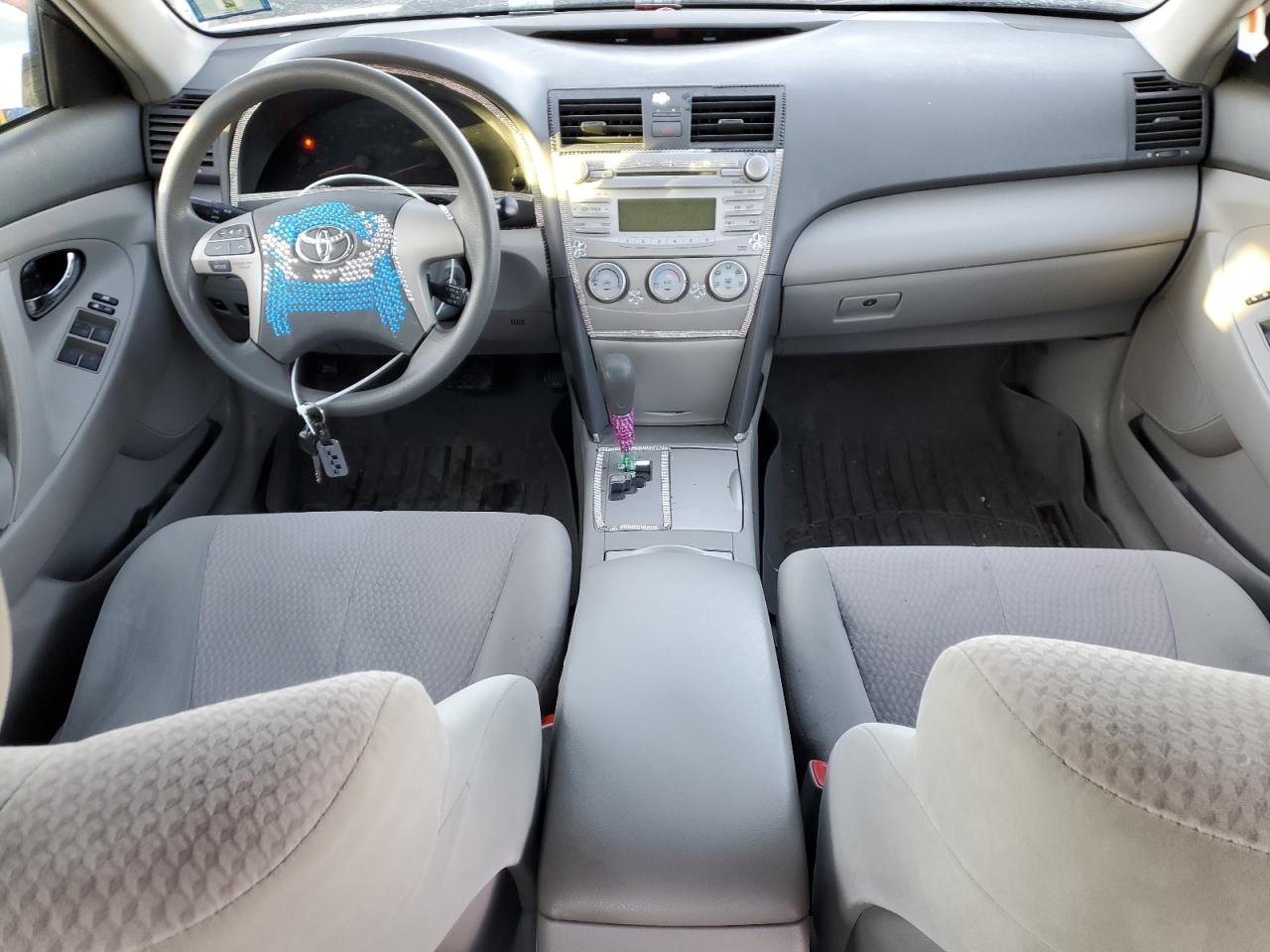 2011 Toyota Camry - Image 8
