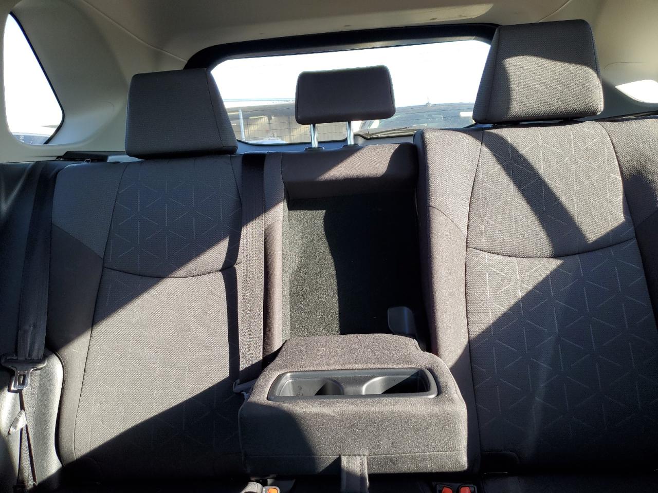 2024 Toyota RAV 4 - Image 10