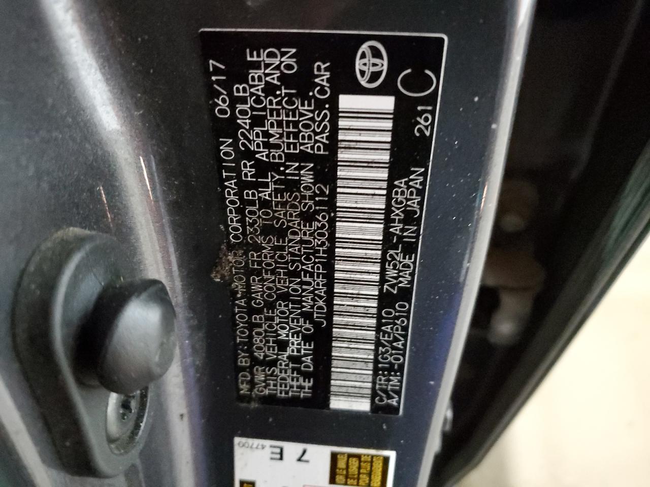 2017 Toyota Prius - Image 13