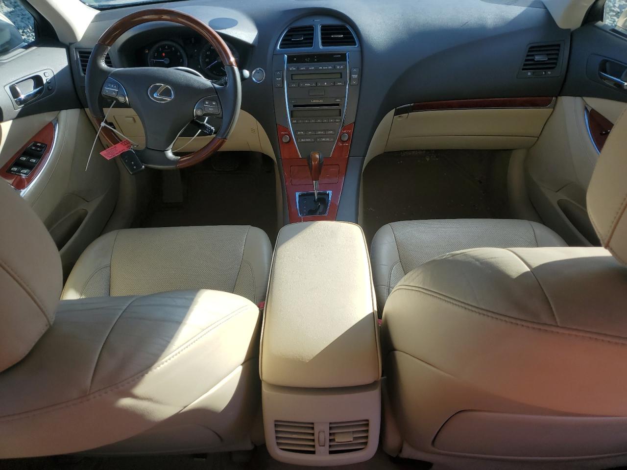 2011 Lexus ES - Image 8
