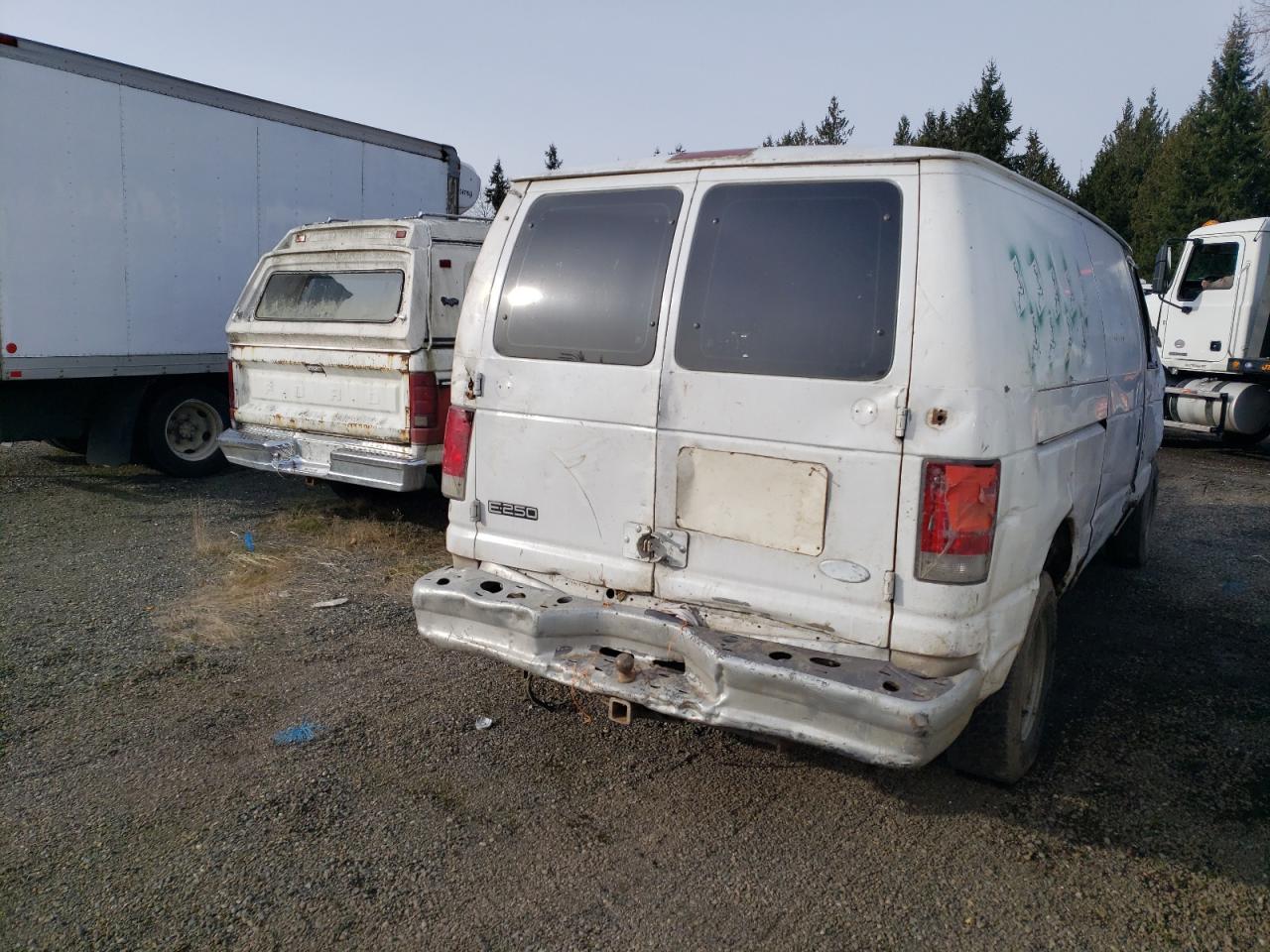 2003 Ford Econoline - Image 3