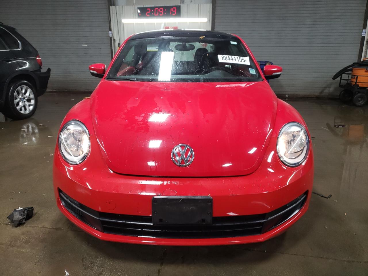 2013 Volkswagen Beetle - Image 5