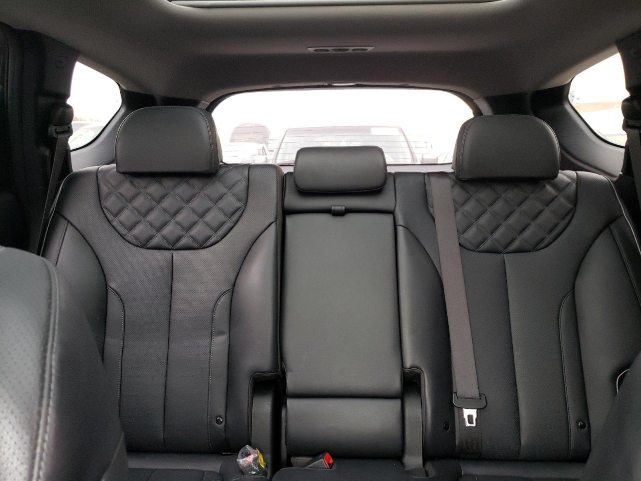 2021 Hyundai Santa Fe - Image 10