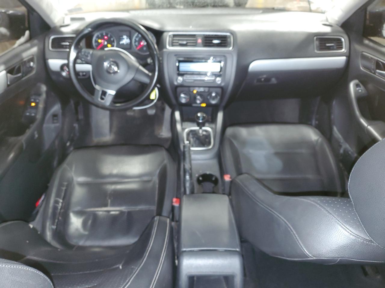 2014 Volkswagen Jetta - Image 8