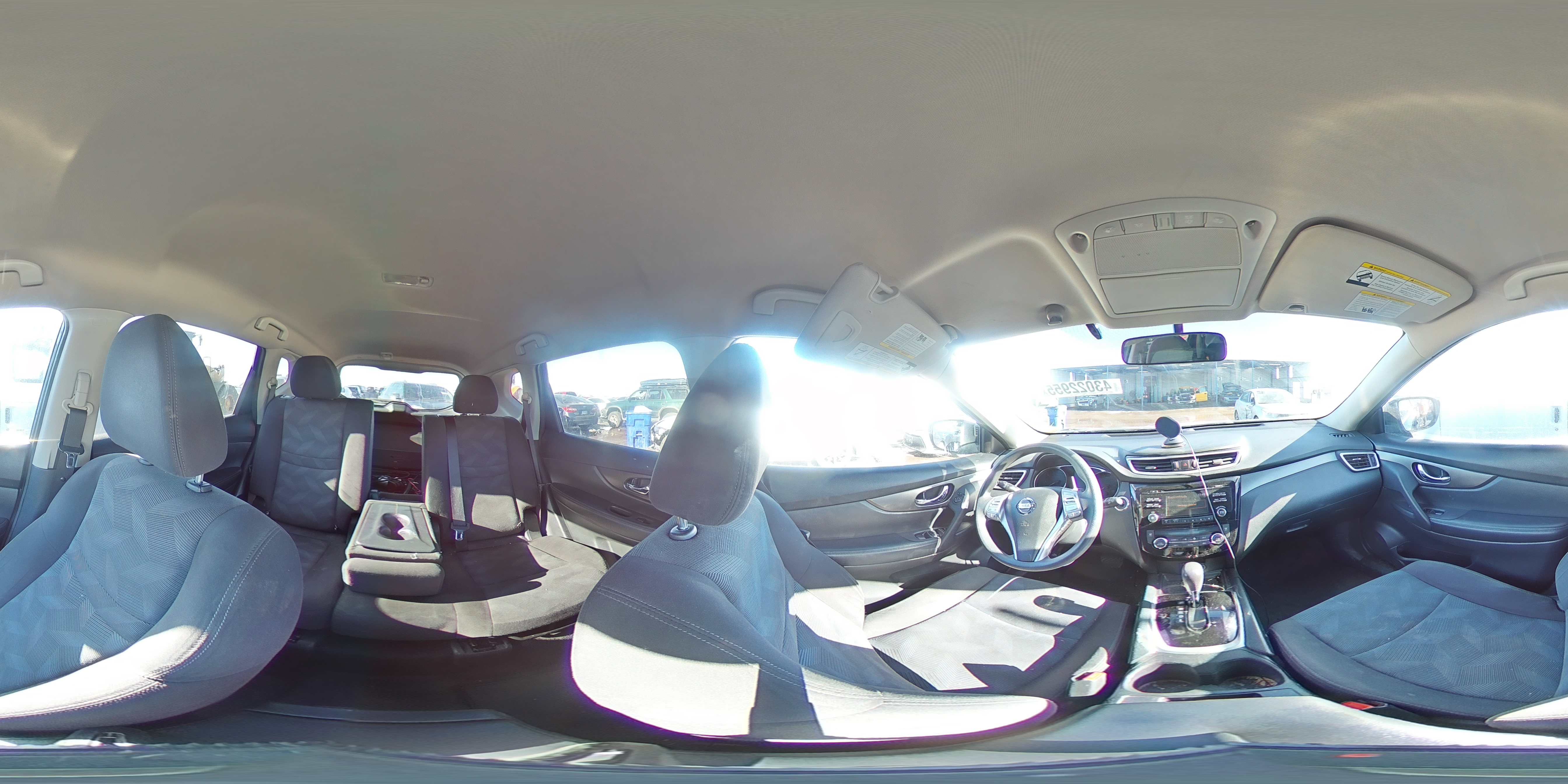 2016 Nissan Rogue - Image 13