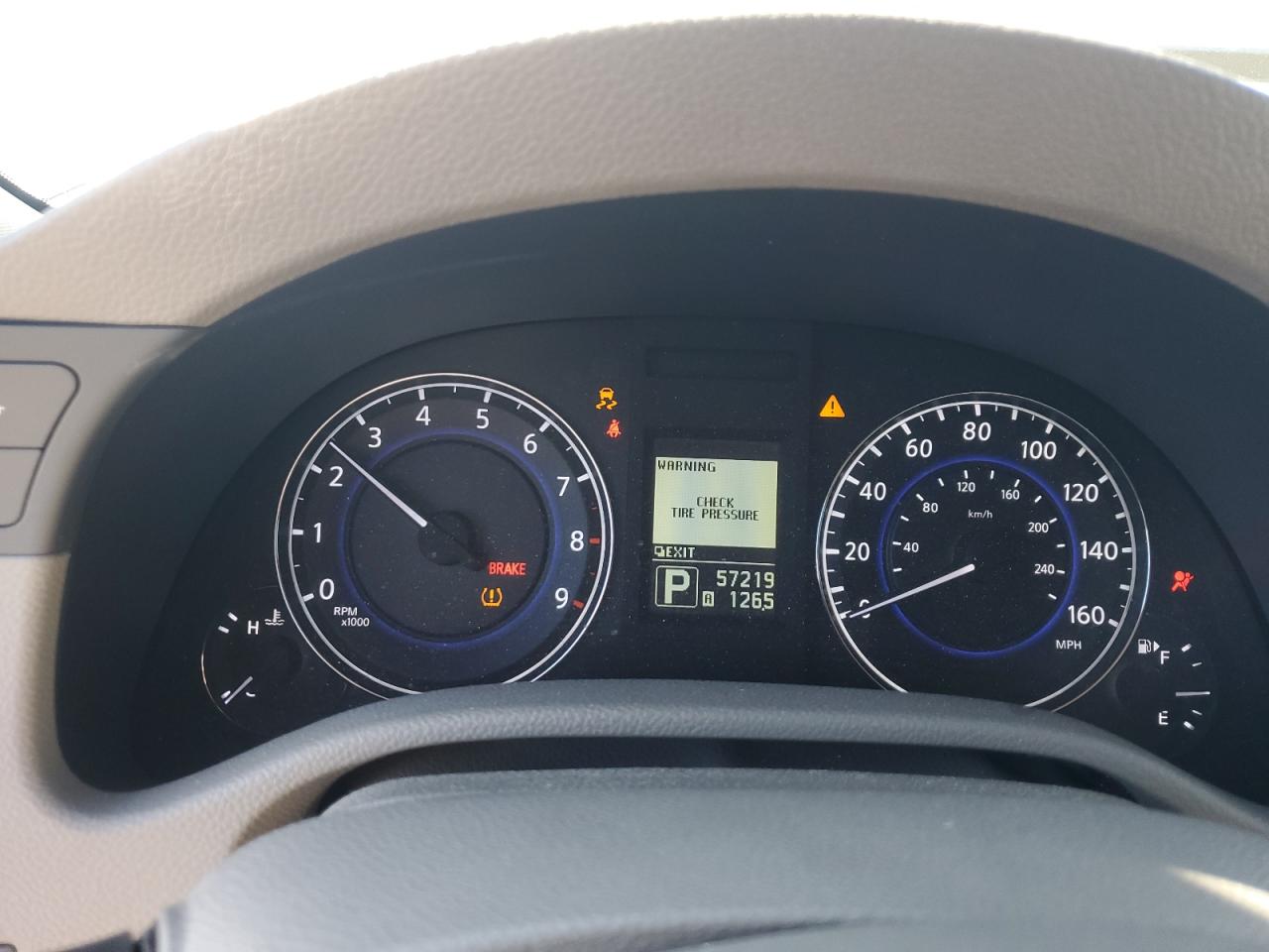 2011 Infiniti G - Image 9