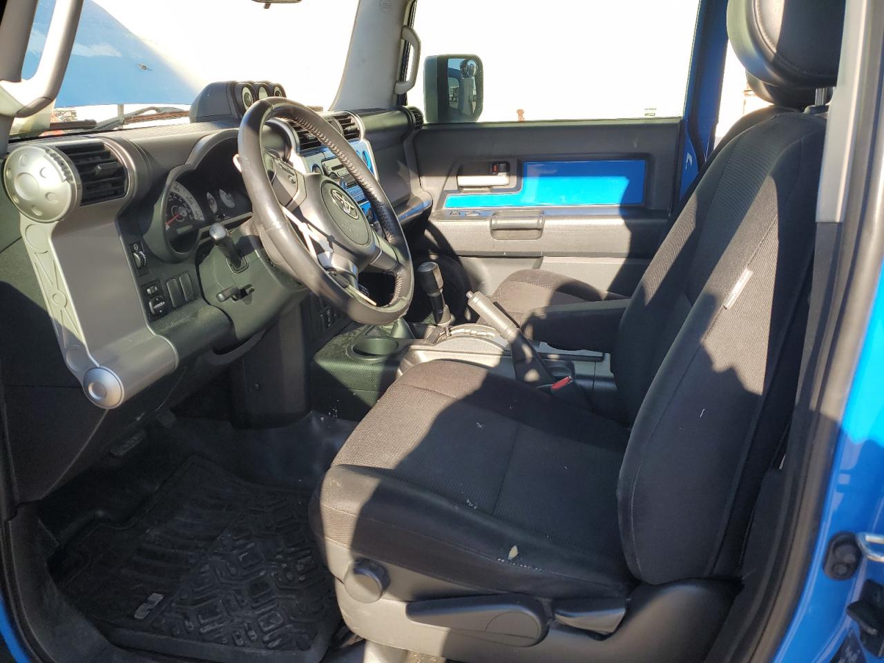 2007 Toyota FJ Cruiser - Image 7