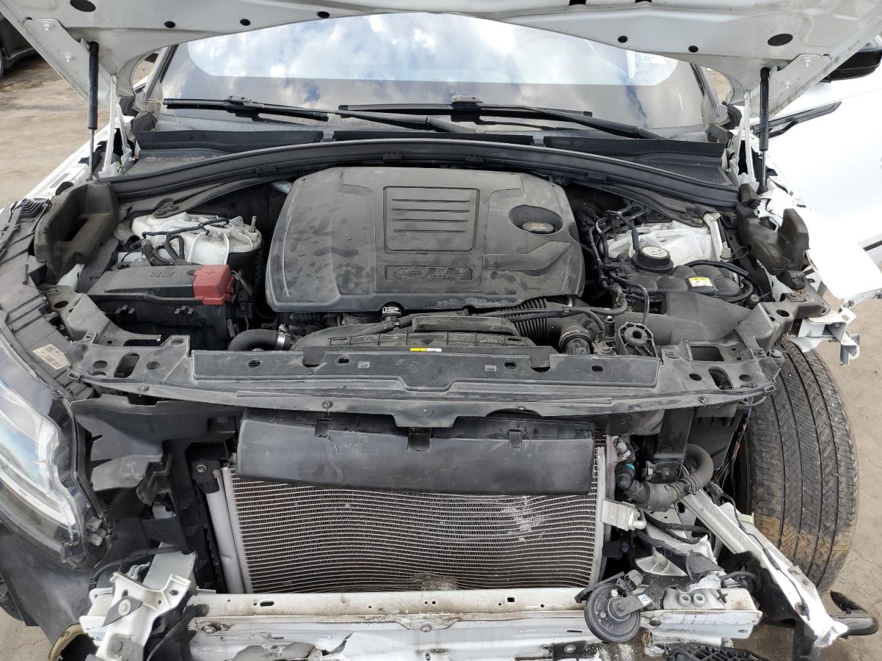 2018 Land Rover Range Rover - Image 12