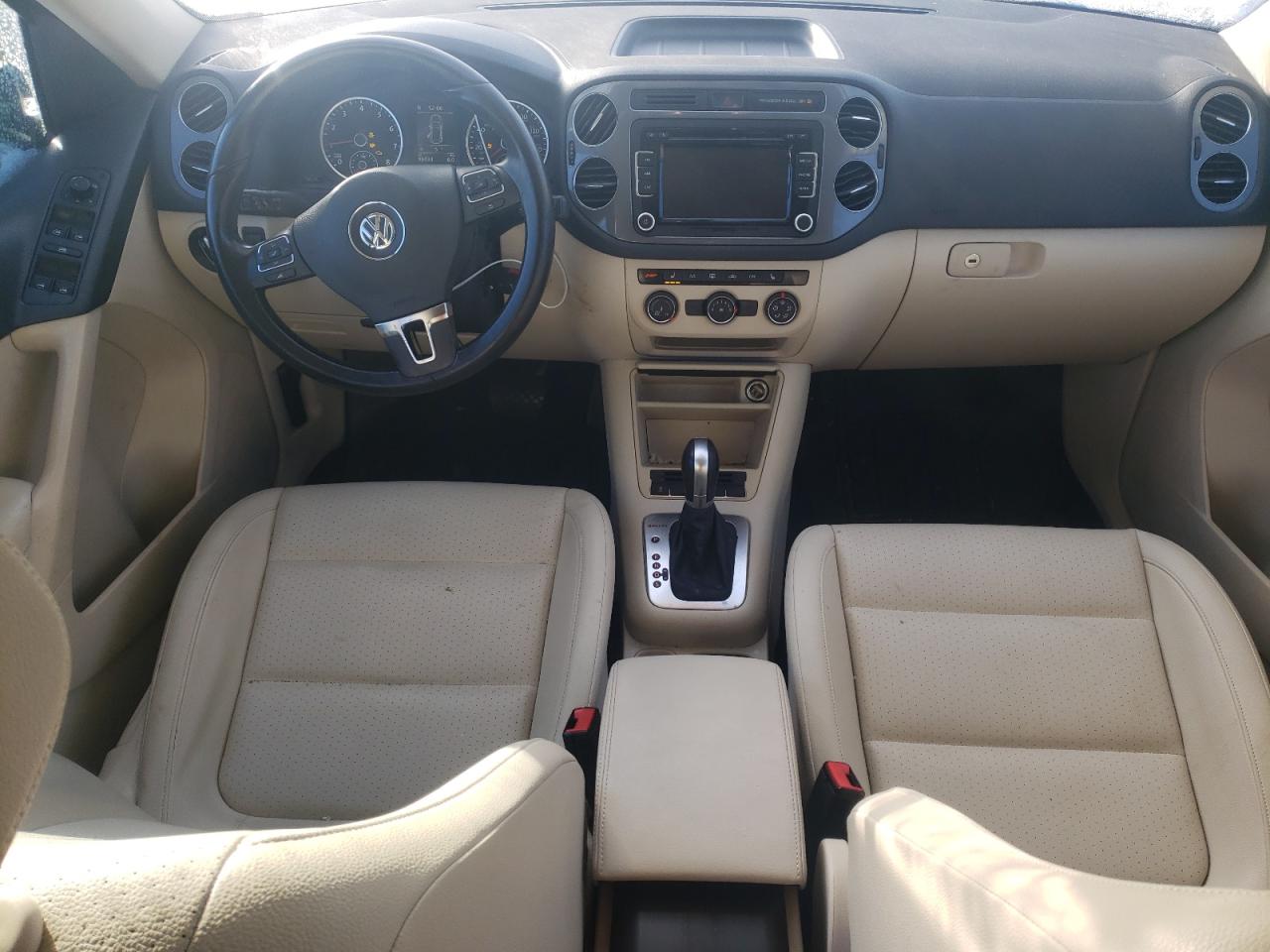 2015 Volkswagen Tiguan - Image 8