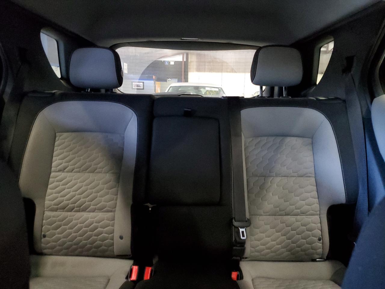 2020 Chevrolet Equinox - Image 10