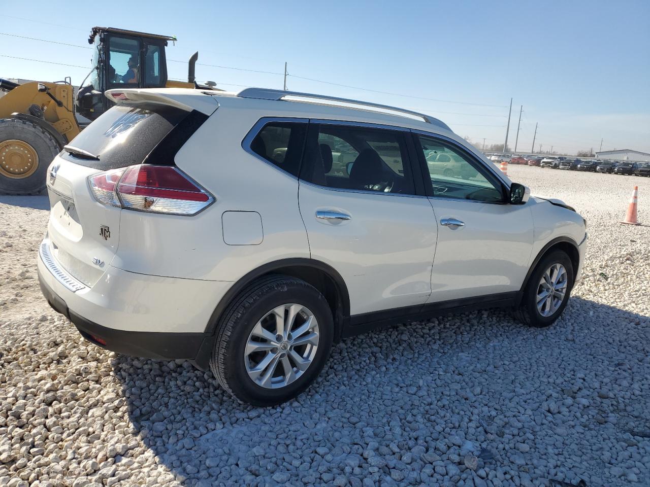 2015 Nissan Rogue - Image 3