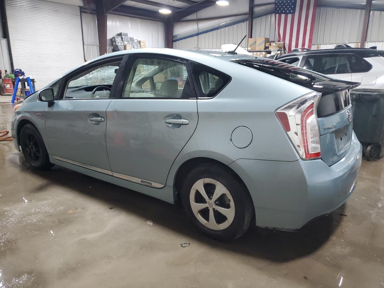 2012 Toyota Prius - Image 2