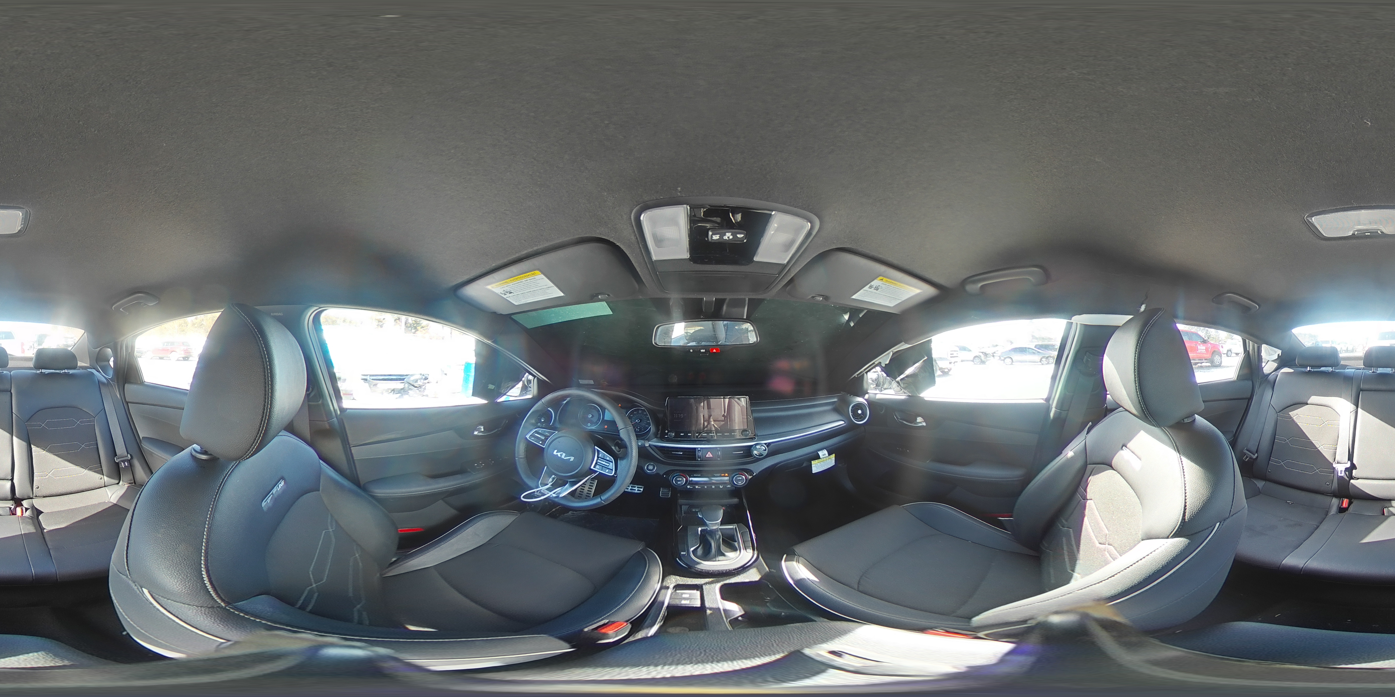 2024 Kia Forte - Image 12