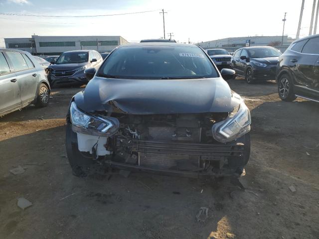  NISSAN VERSA 2020 Чорний