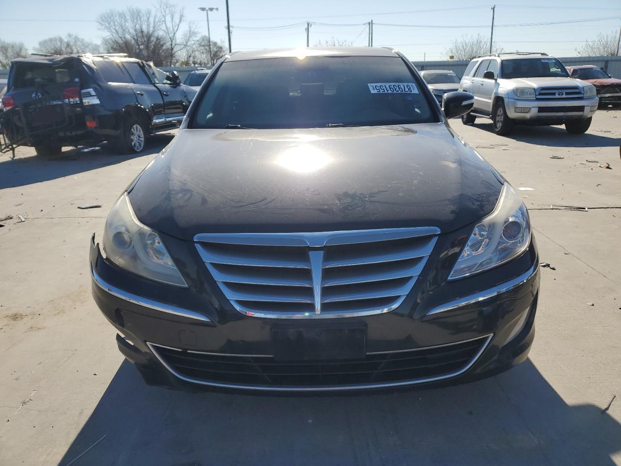 2014 Hyundai Genesis - Image 5