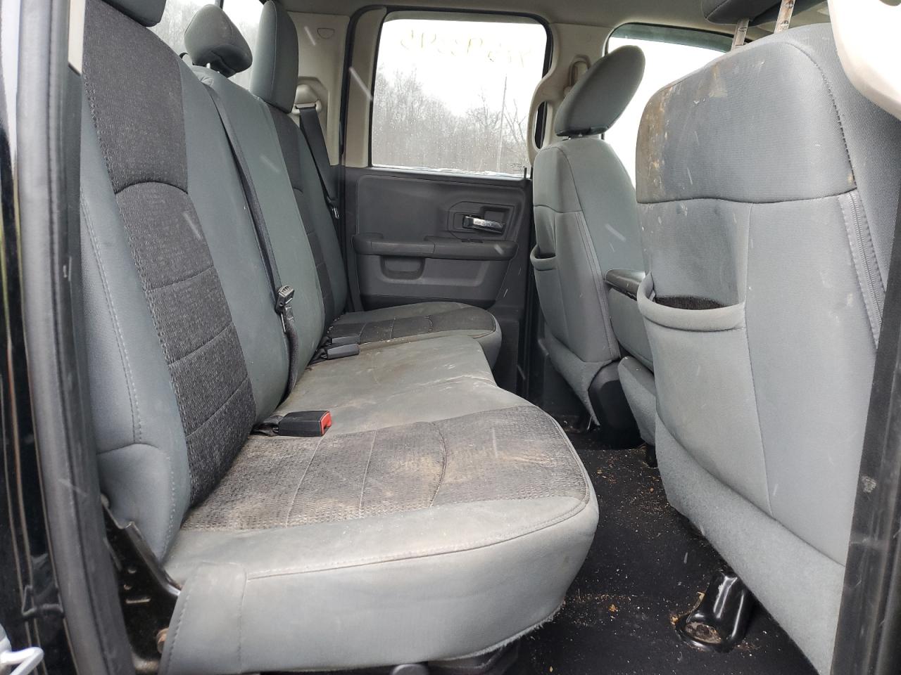 2014 RAM 1500 - Image 10