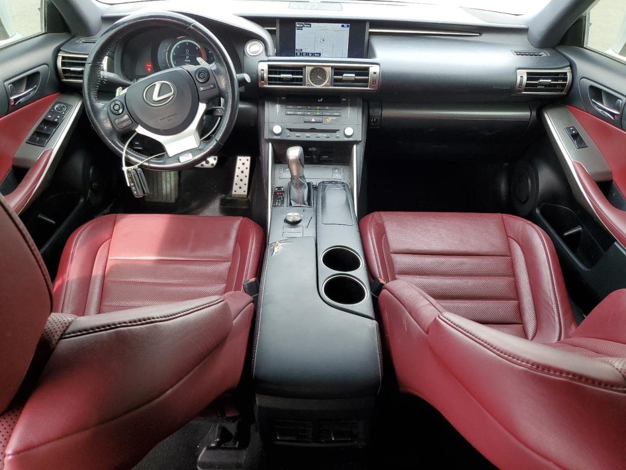 2016 Lexus IS - Image 8