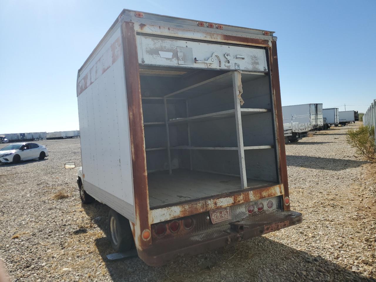 1992 Toyota Pickup Cab Chassis Super Long Wheelbase VIN: JT5VN94T0N0028237 Lot: 75028084