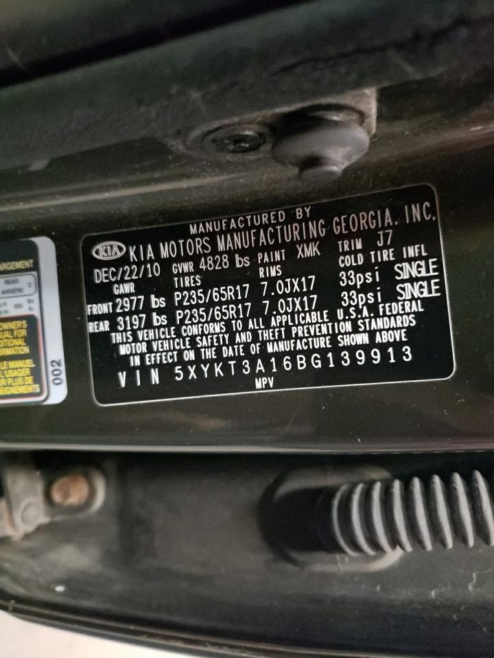 2011 Kia Sorento - Image 13