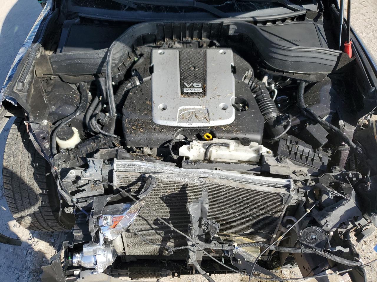 2016 Infiniti QX50 - Image 12