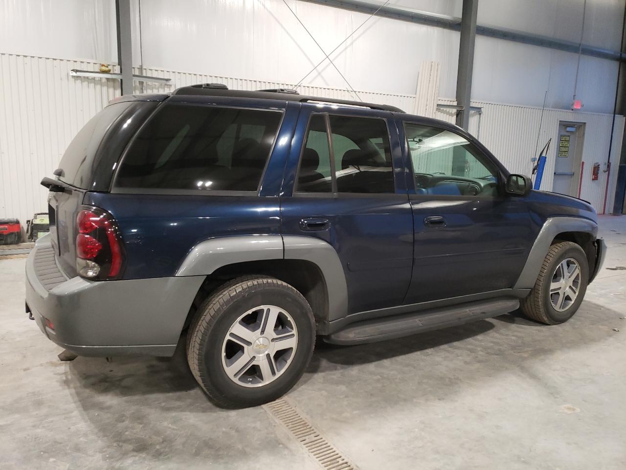 2009 Chevrolet TrailBlazer - Image 3