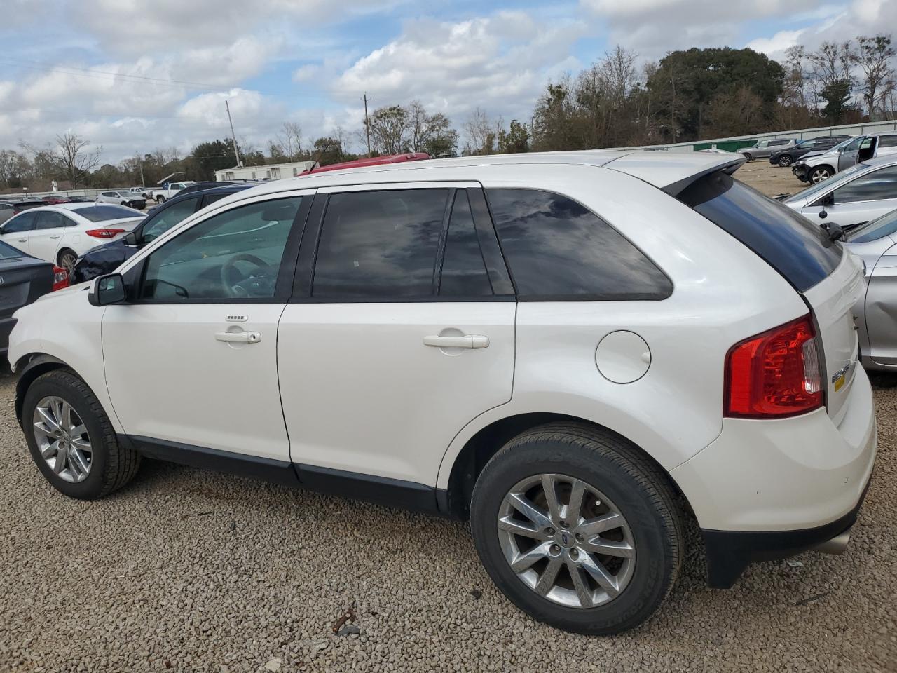2013 Ford Edge - Image 2