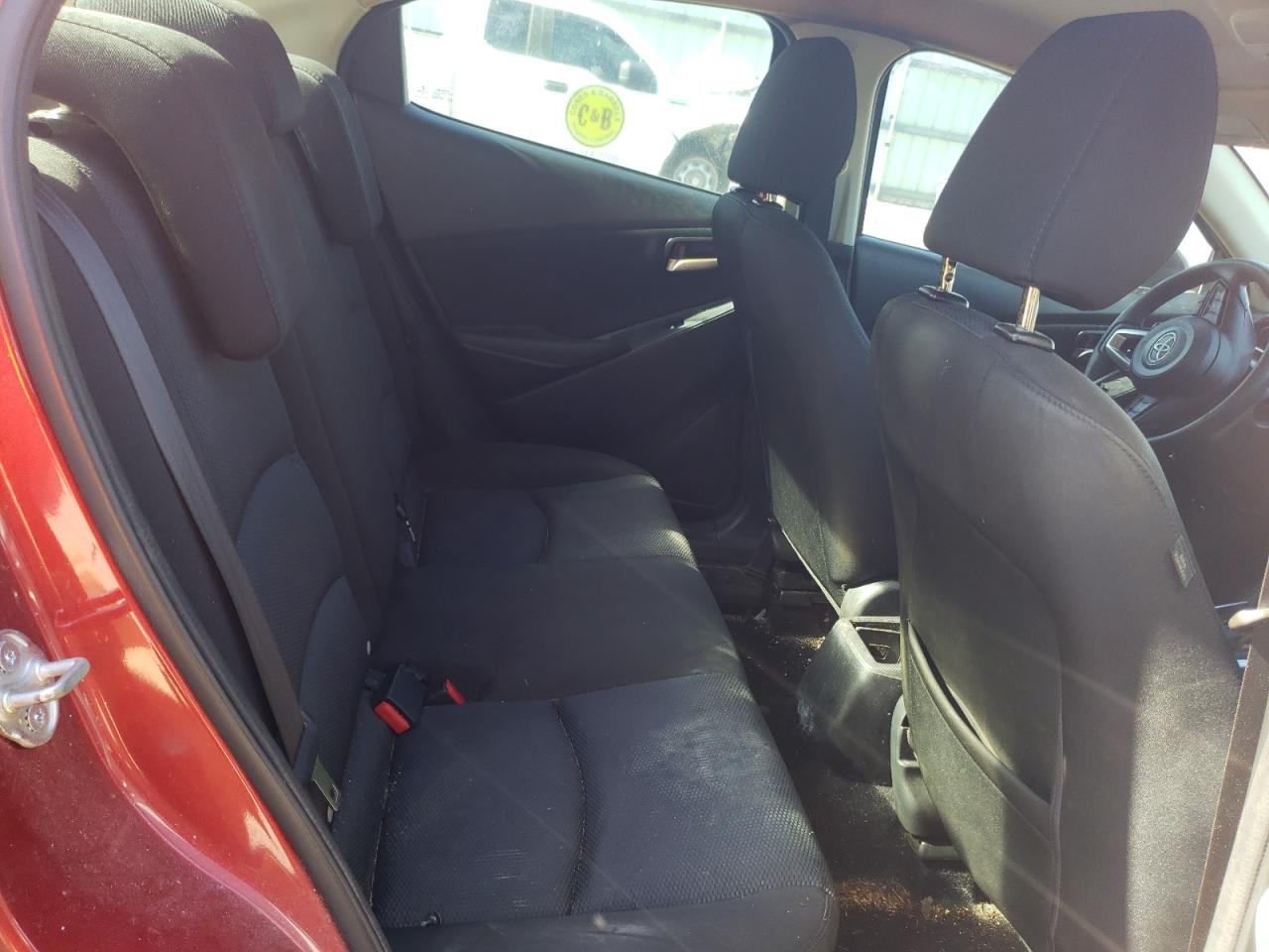 2019 Toyota Yaris - Image 10