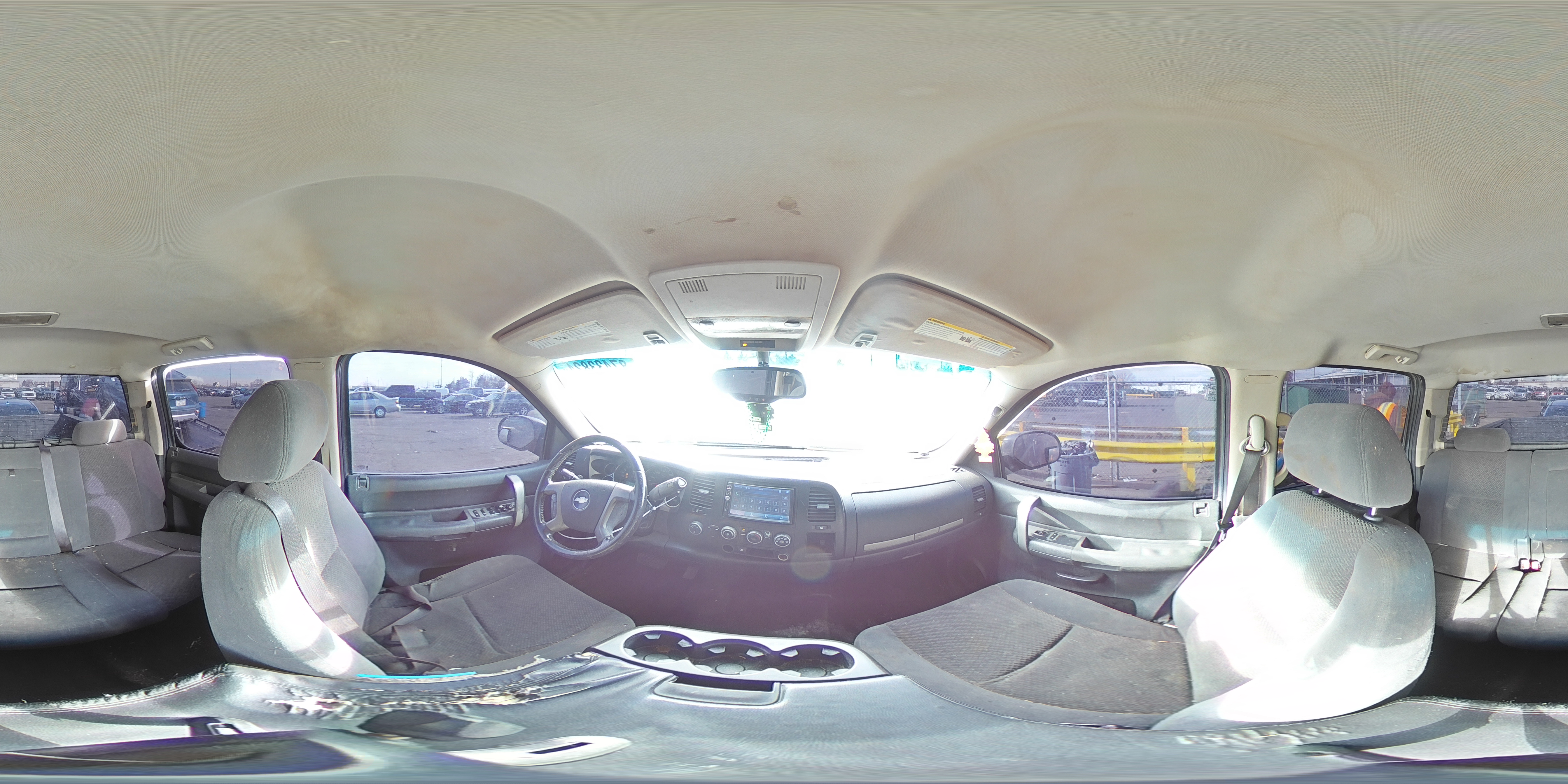 2007 Chevrolet Silverado - Image 13