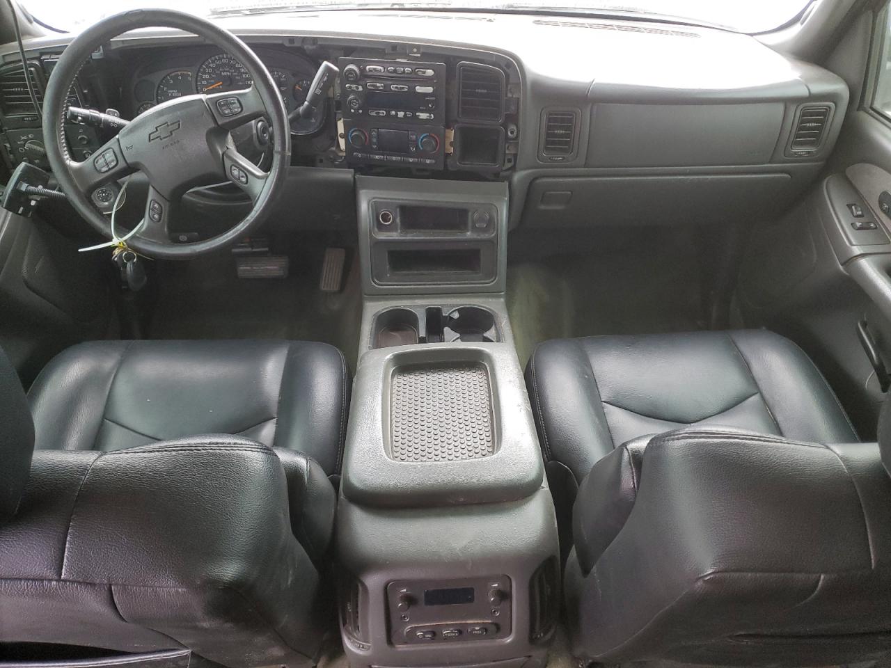 2003 Chevrolet Silverado - Image 8