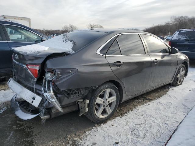  TOYOTA CAMRY 2015 Серый