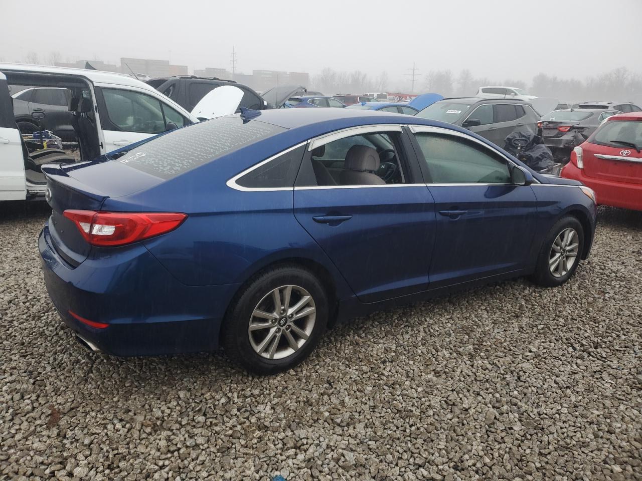 2015 Hyundai Sonata - Image 3