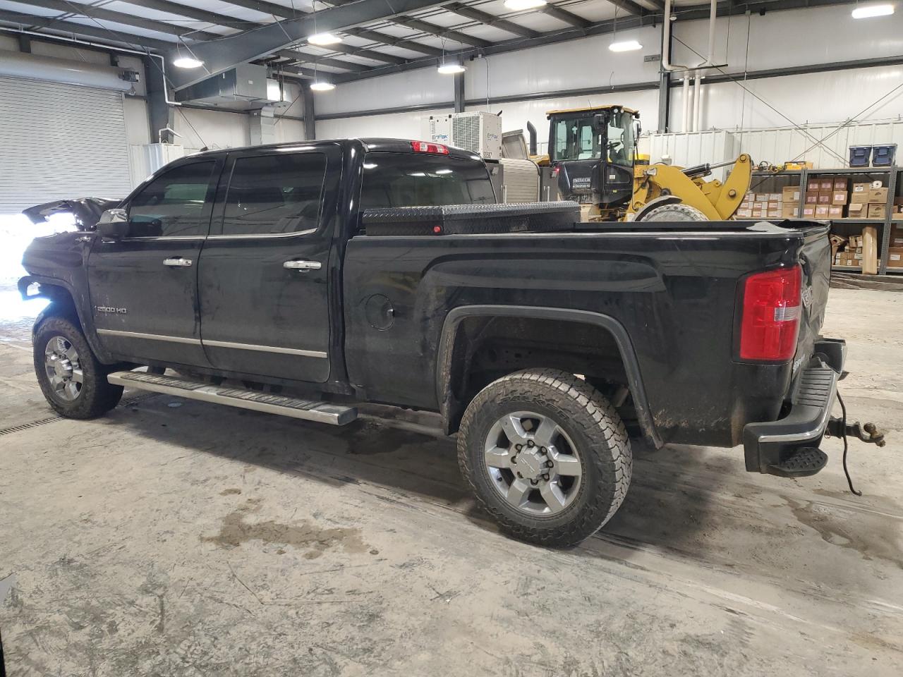 2016 GMC Sierra - Image 2
