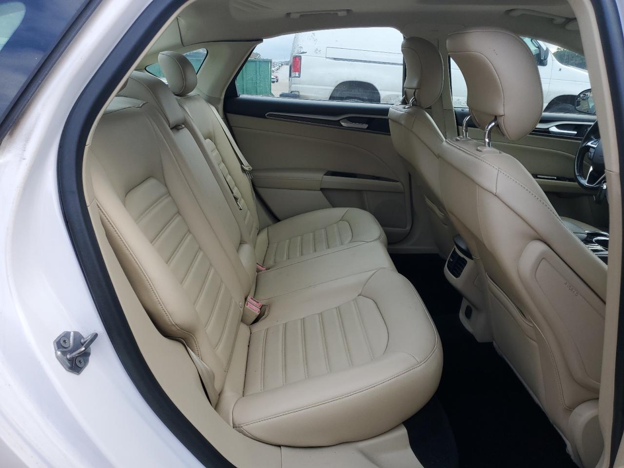 2013 Ford Fusion - Image 10