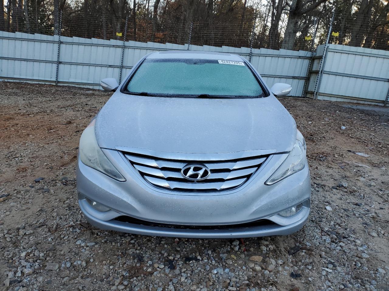 2011 Hyundai Sonata - Image 5