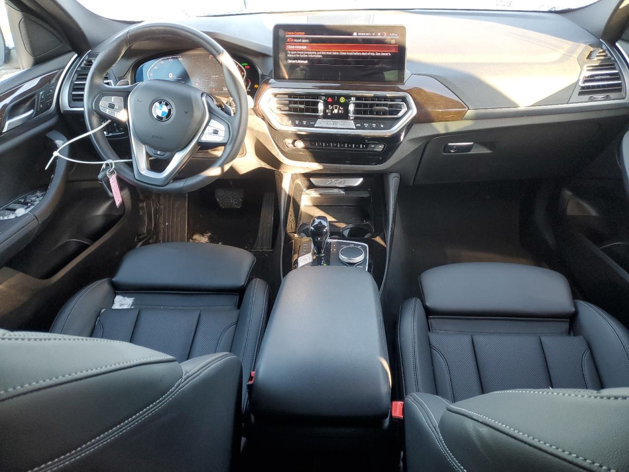 2024 BMW X4 - Image 8