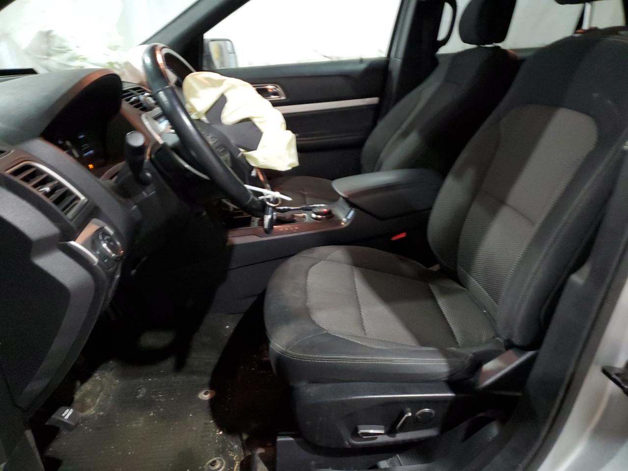 2017 Ford Explorer - Image 7