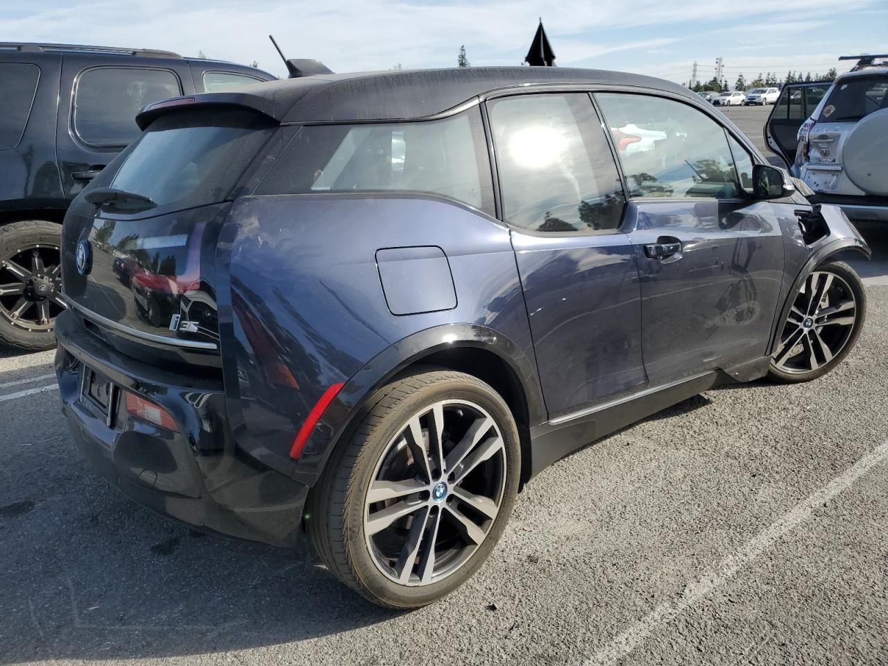 2018 BMW i3 - Image 3