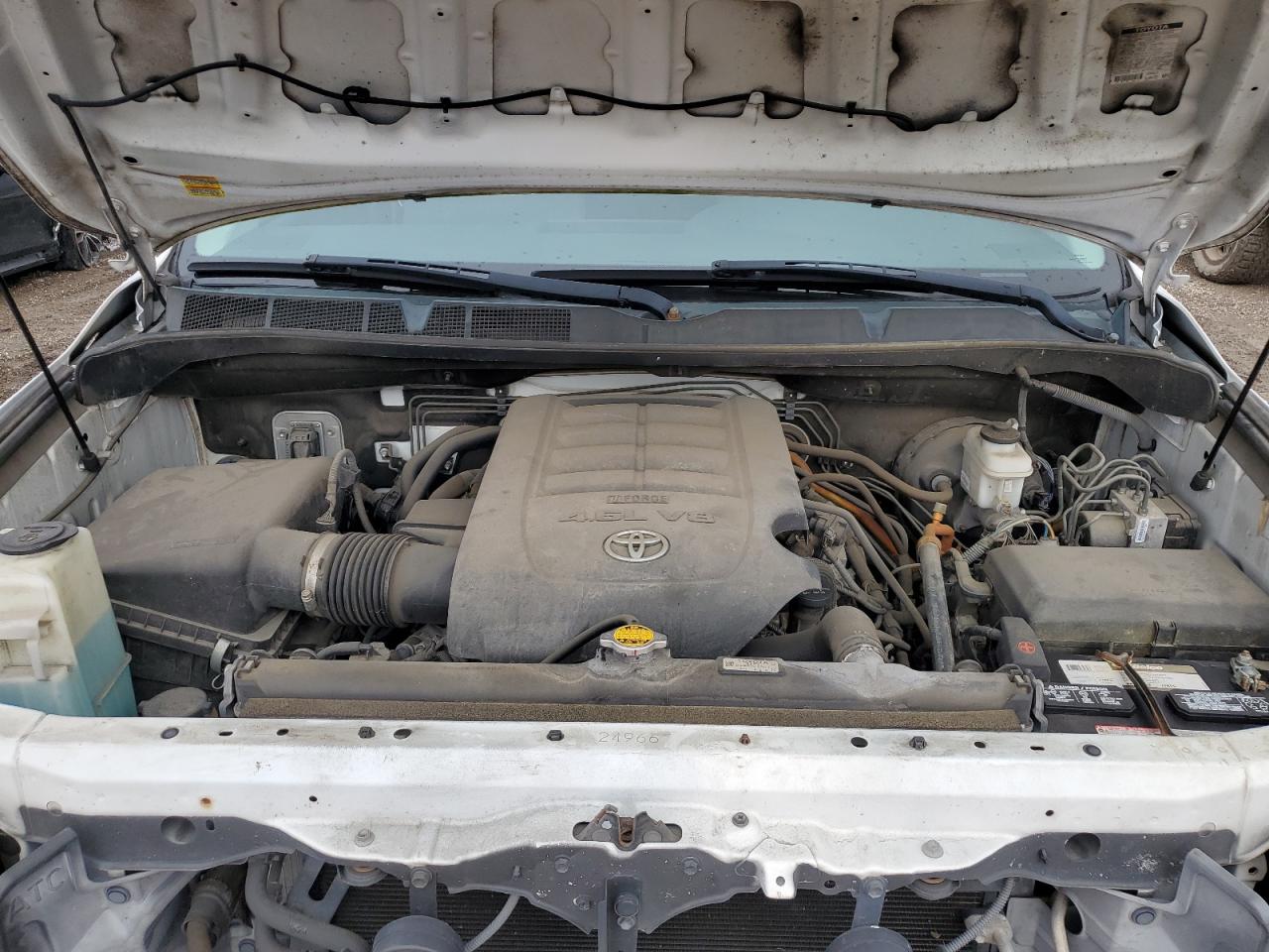 2013 Toyota Tundra - Image 11