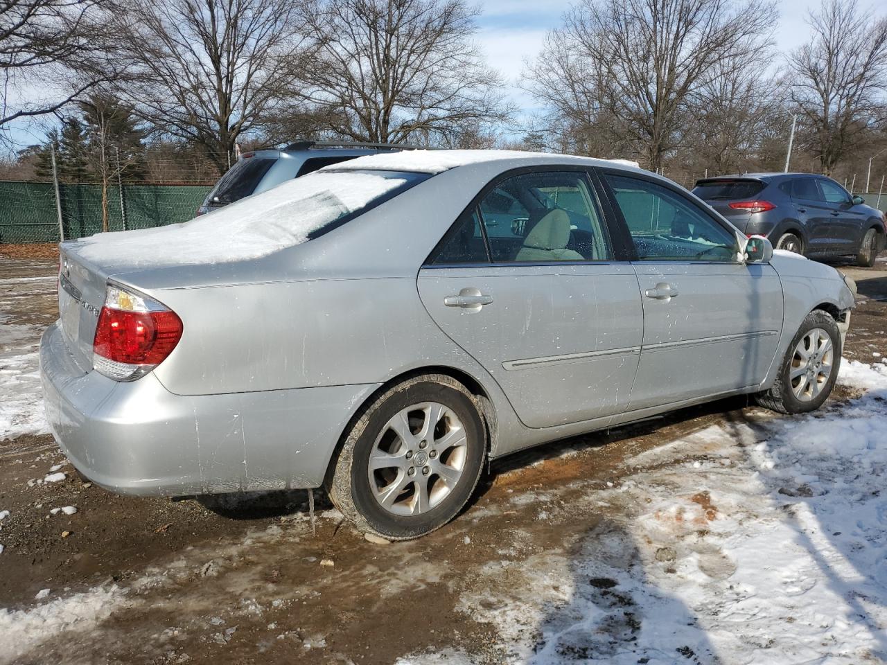 2005 Toyota Camry - Image 3