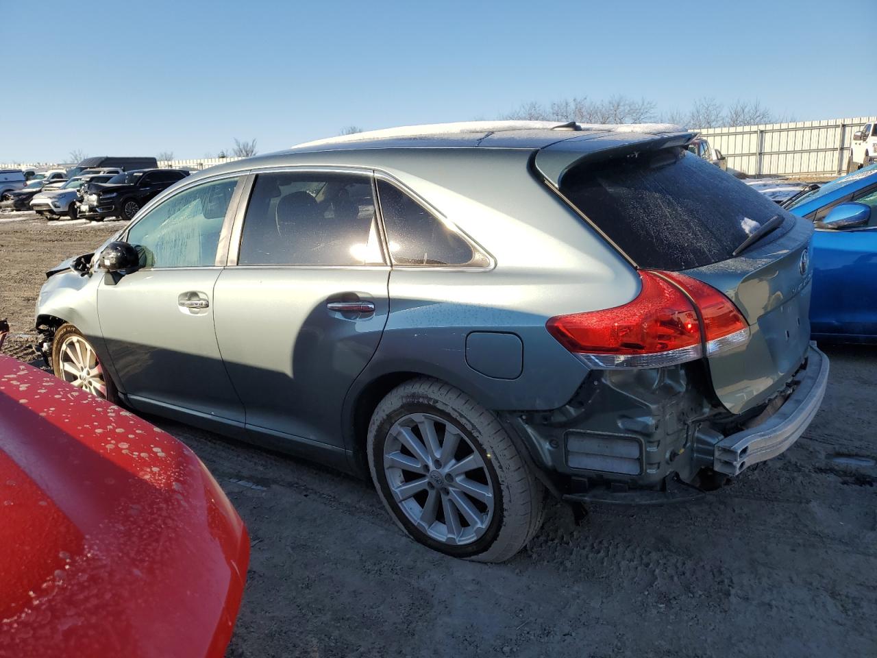 2010 Toyota Venza - Image 2