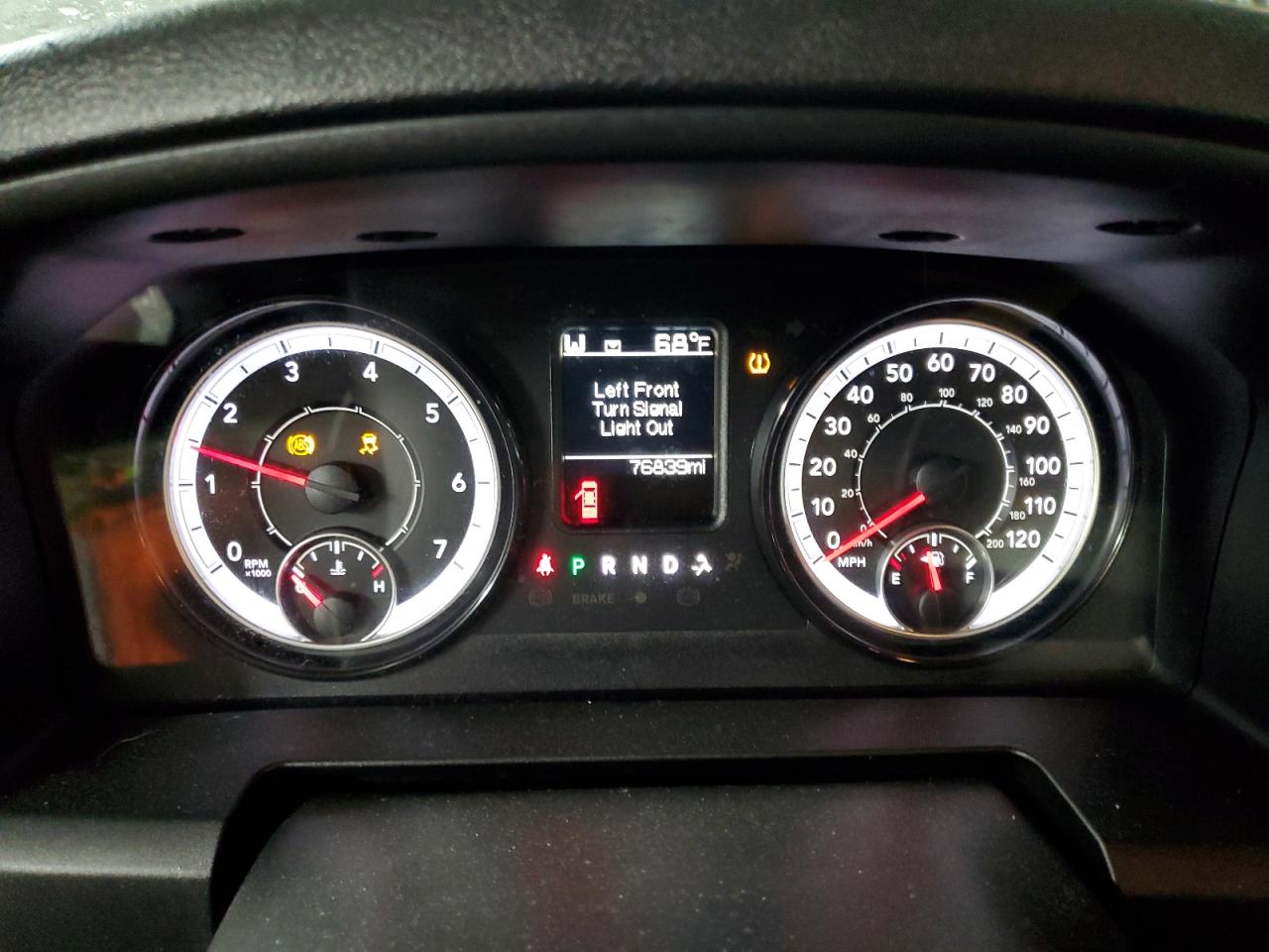 2021 RAM 1500 - Image 9