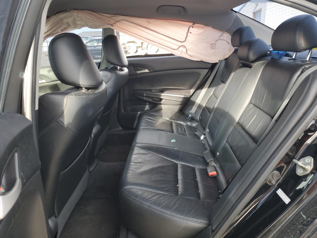 2011 Honda Accord - Image 10
