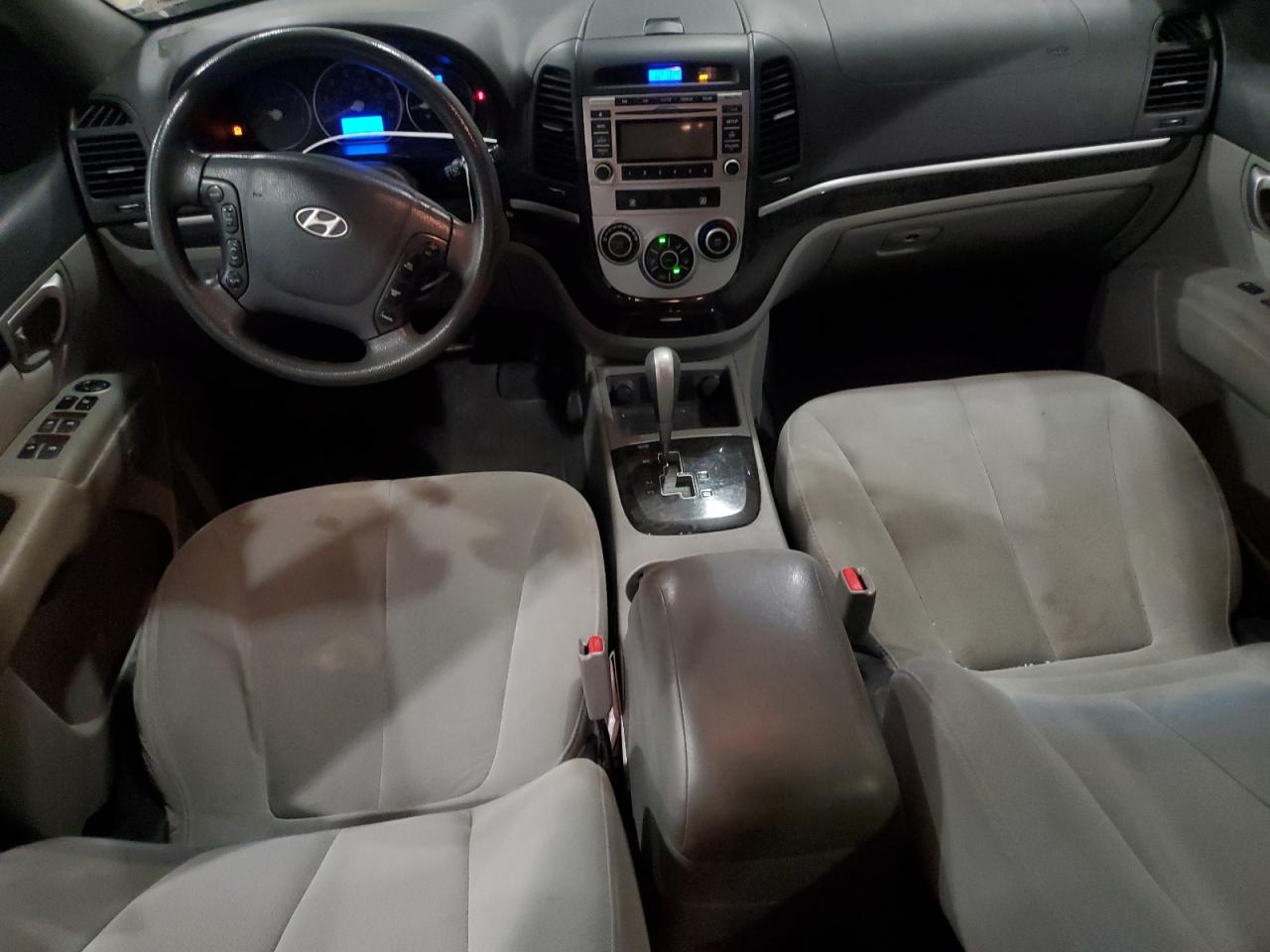 2009 Hyundai Santa Fe - Image 8